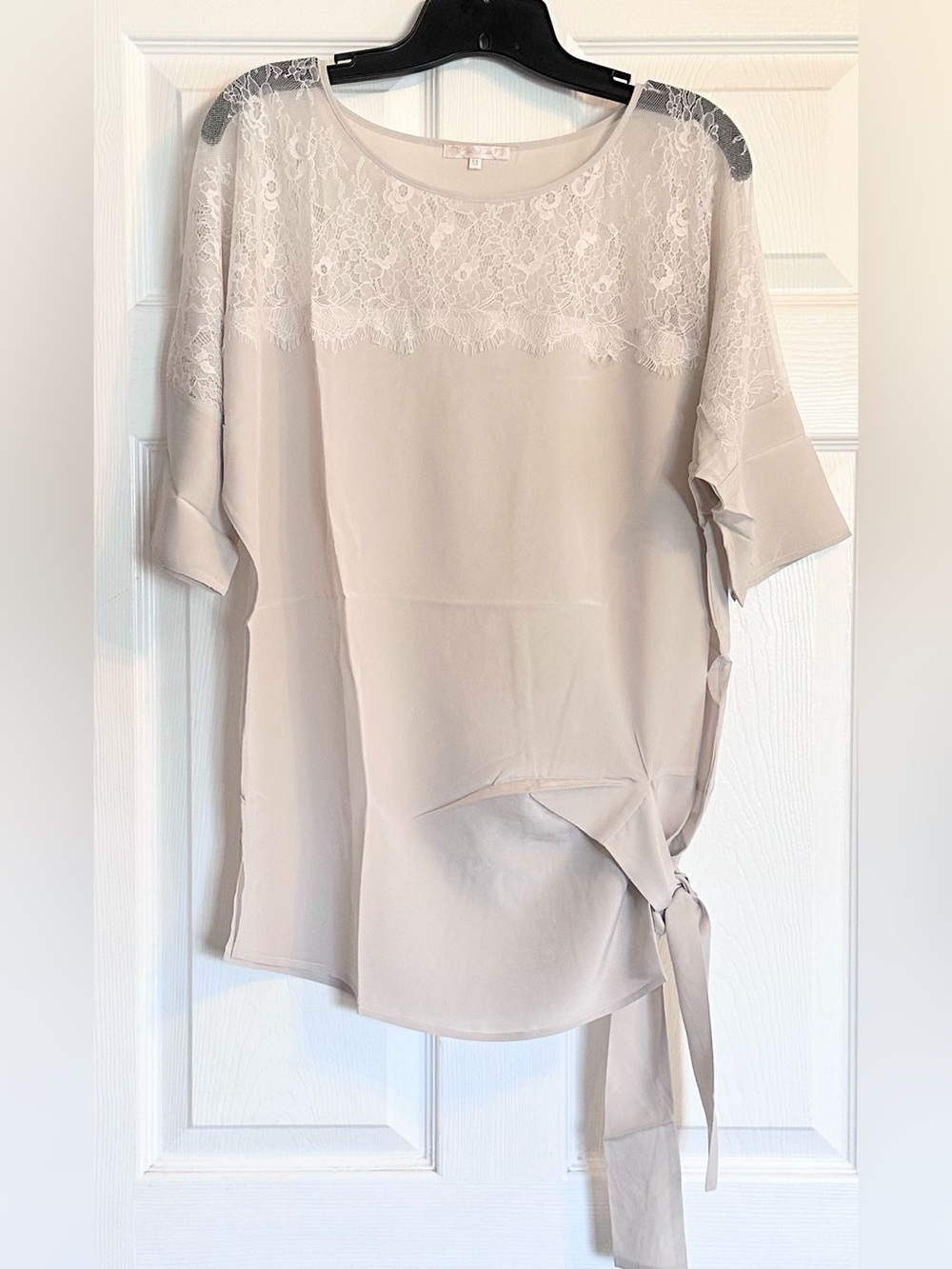 GOLD HAWK Side-tie Tunic Top 100% Silk & Lace Medium Vanilla Beige washable